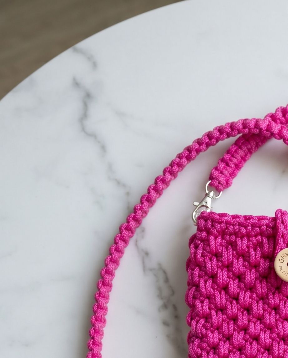 Handmade Crochet Phone Bag – Fuchsia Crossbody Mini VTBag