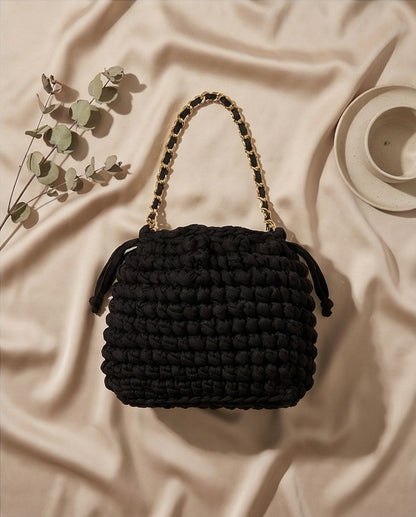 VT BAGS – MODELLO “BLACK CHAIN ELEGANCE BAG”