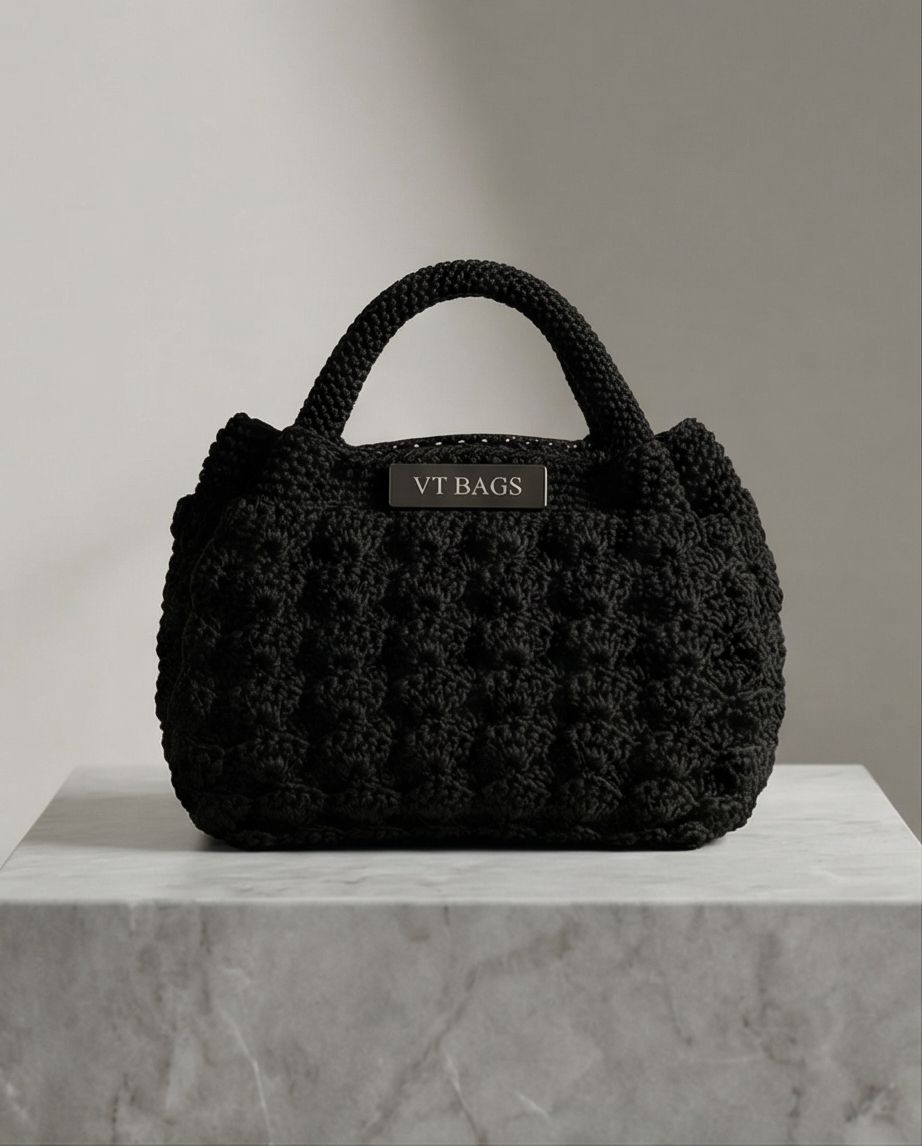 VT BAGS – MODELLO “BLACK ELEGANCE BUCKET BAG”