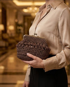 VT BAGS – MODELLO “COCOA PEARL VINTAGE CLUTCH”