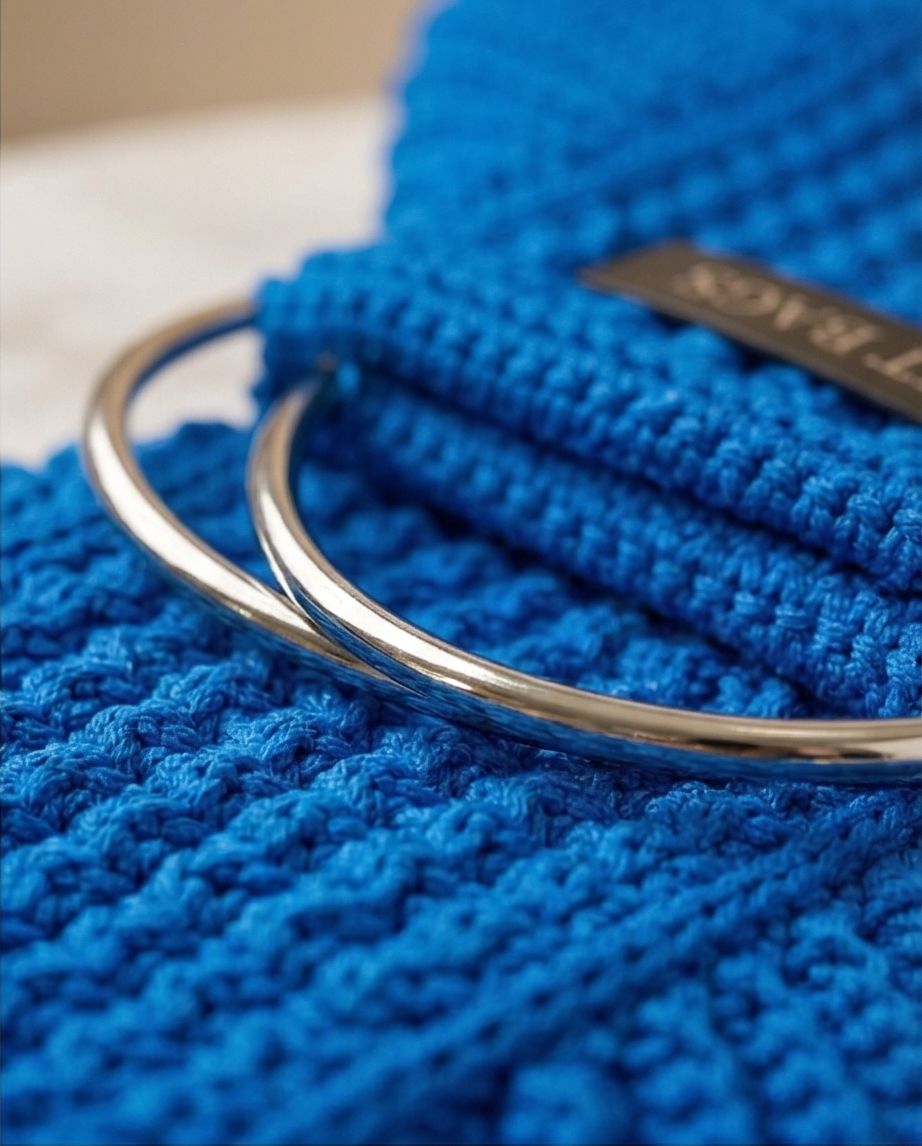 VT BAGS – MODELLO “ROYAL BLUE SCULPT BAG”