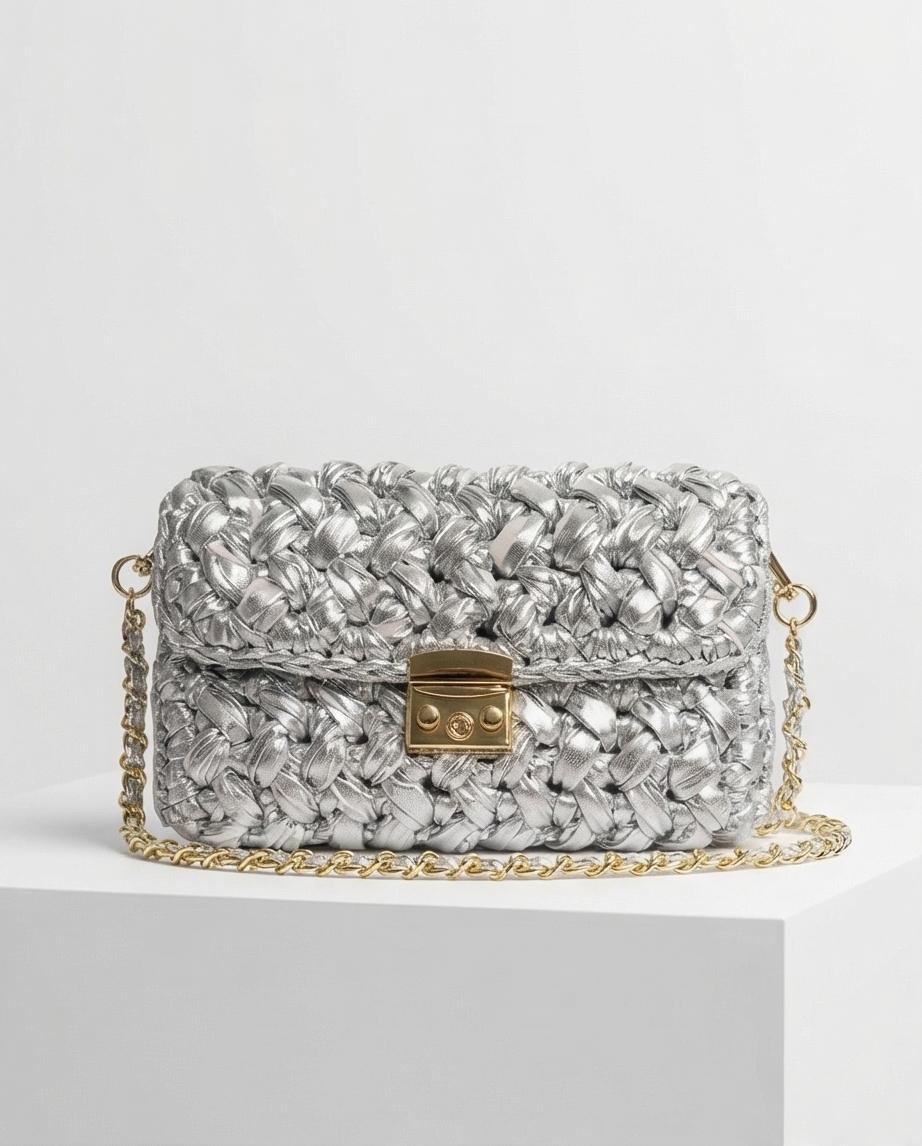 VT BAGS – MODELLO “SILVER ELEGANCE CHAIN BAG”