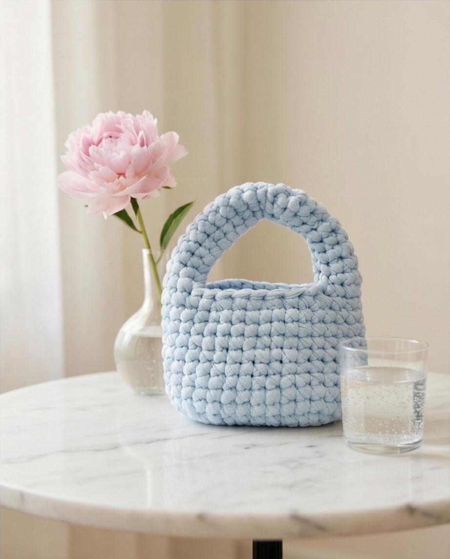 VT BAGS – MODELLO “SKY CLOUD HANDCRAFT BAG”