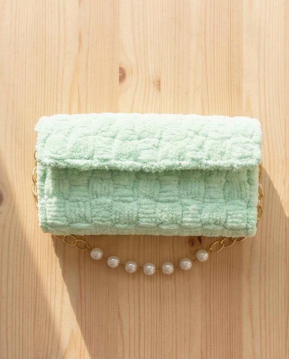 VT BAGS – MODELLO "SOFT MINT PEARL CLUTCH"